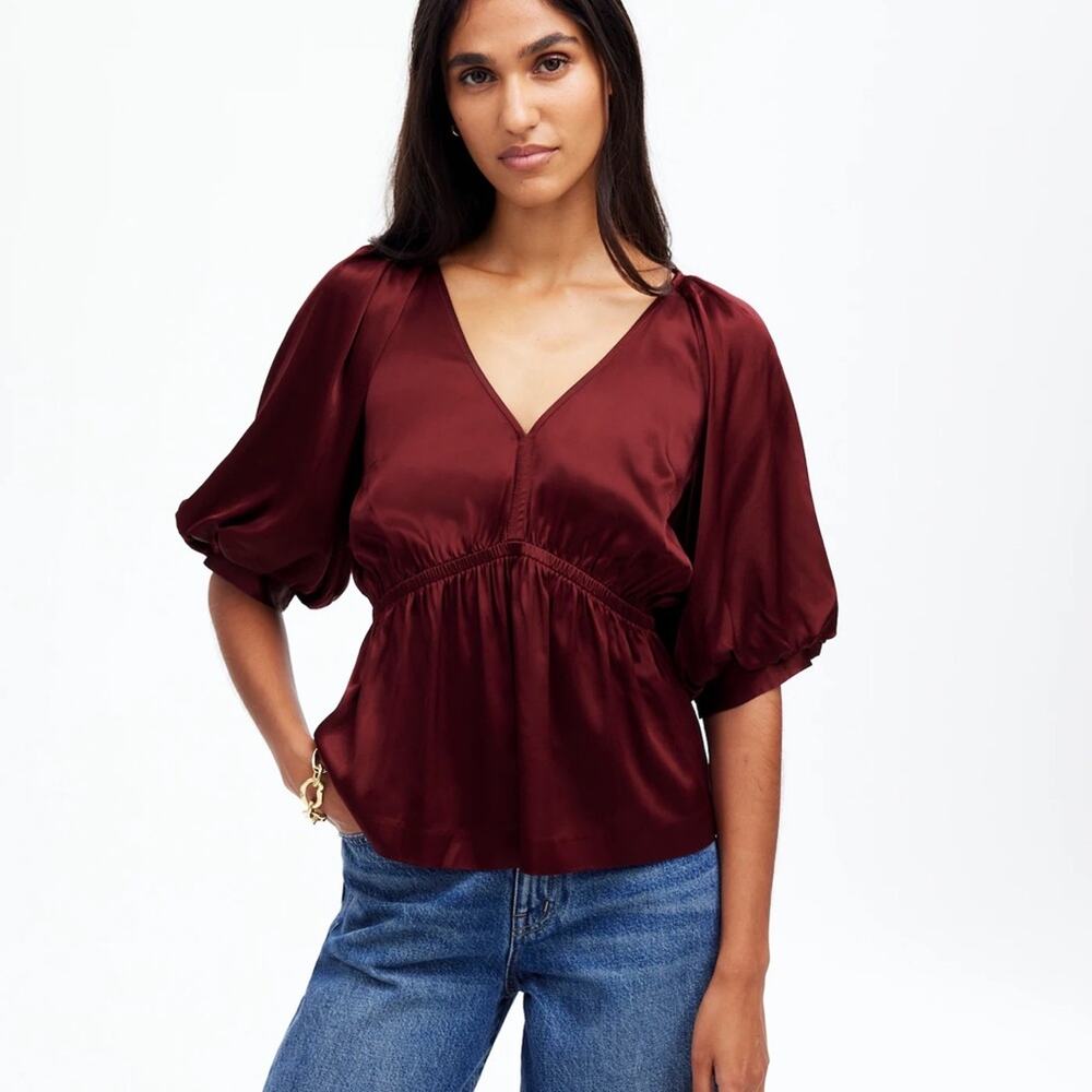 Madewell Burgundy Shirred Puff-Sleeve Top in Satin Size M NT234